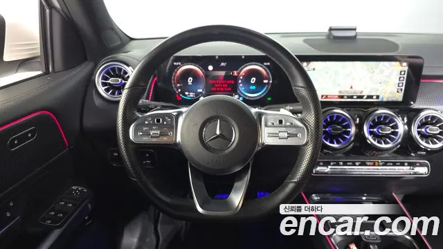 Mercedes-Benz EQB 2022 — фото 20