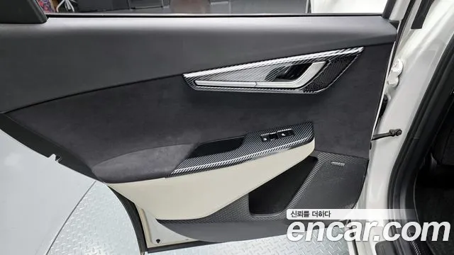 Kia EV6 2022 — фото 15