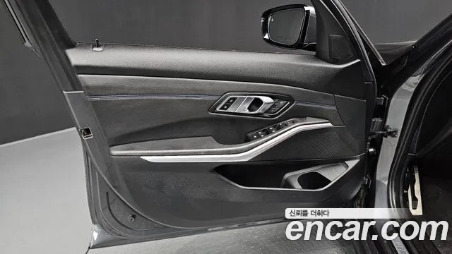 BMW 3-Series 2019 — фото 13