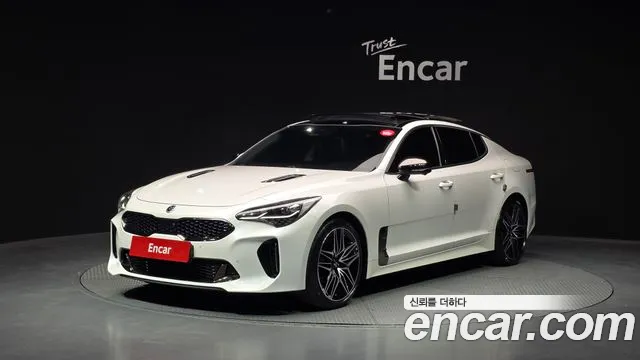 Kia Stinger 2021 — фото 1