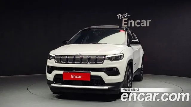 Jeep Compass 2022 — фото 3