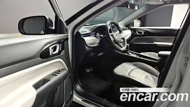 Jeep Compass 2022 — фото 13