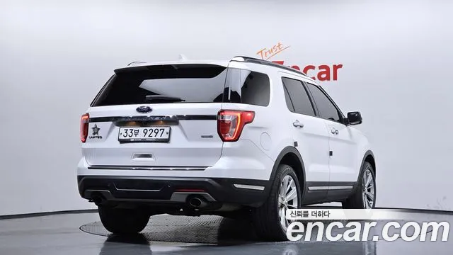 Ford Explorer 2019 — фото 2