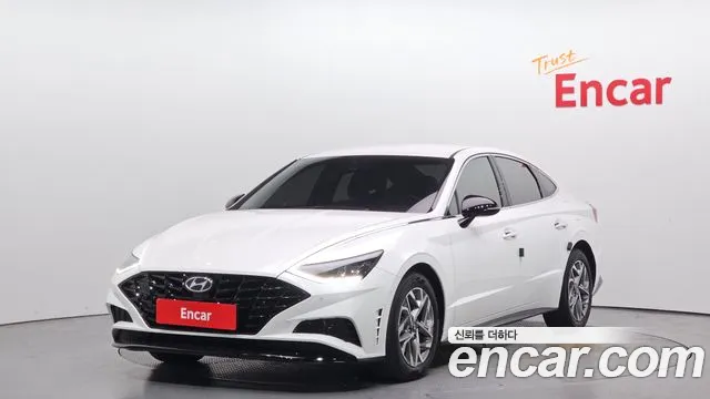 Hyundai Sonata 2022 — фото 1