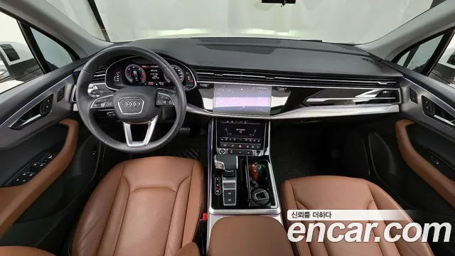 Audi Q7 2021 — фото 10