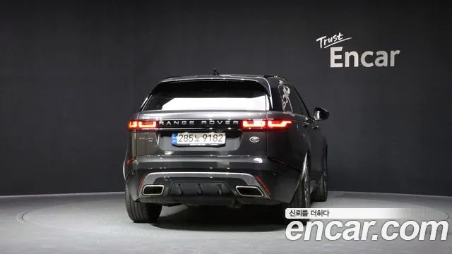 Land Rover Range Rover Velar 2022 — фото 4