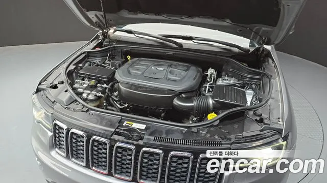 Jeep Cherokee 2017 — фото 6