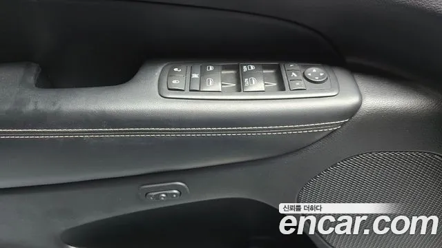 Jeep Cherokee 2017 — фото 14