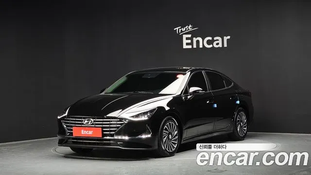 Hyundai Sonata 2022 — фото 1