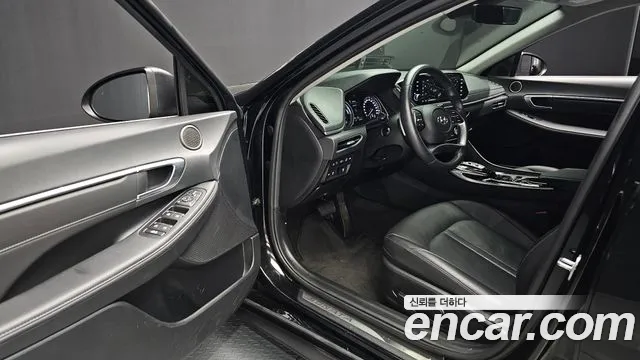Hyundai Sonata 2022 — фото 17