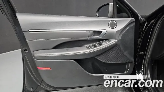 Hyundai Sonata 2022 — фото 14