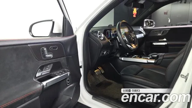 Mercedes-Benz GLB-Class 2021 — фото 12