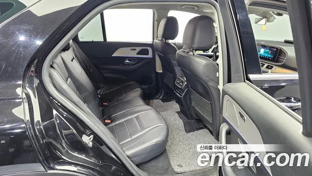 Mercedes-Benz GLE-Class 2019 — фото 18