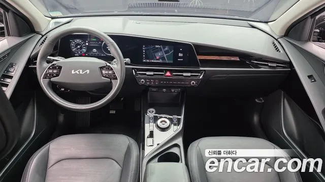 Kia Niro 2024 — фото 10