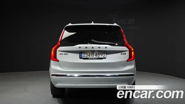 Volvo XC90 2023 — фото 4