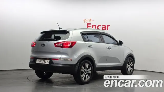 Kia Sportage 2011 — фото 2