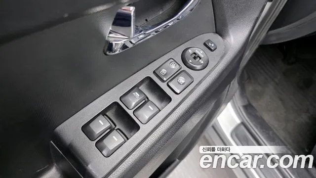 Kia Sportage 2011 — фото 13