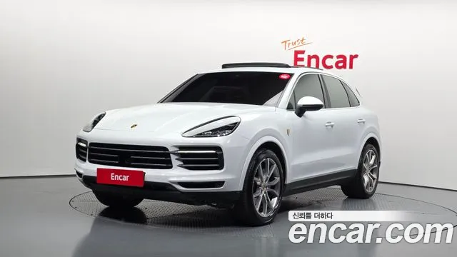 Porsche Cayenne 2019 — фото 1