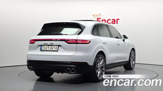 Porsche Cayenne 2019 — фото 2