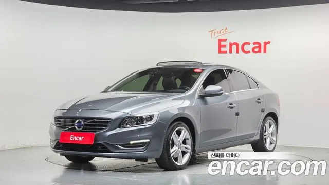 Volvo S60 2017 — фото 1