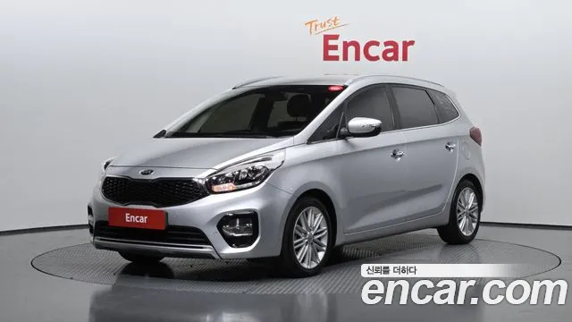 Kia Carens 2017 — фото 1