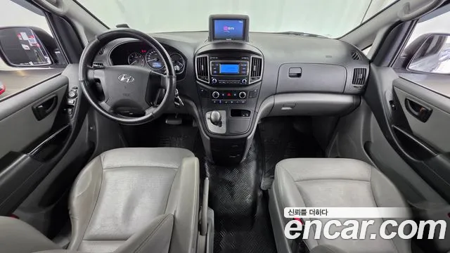 Hyundai Starex 2018 — фото 7