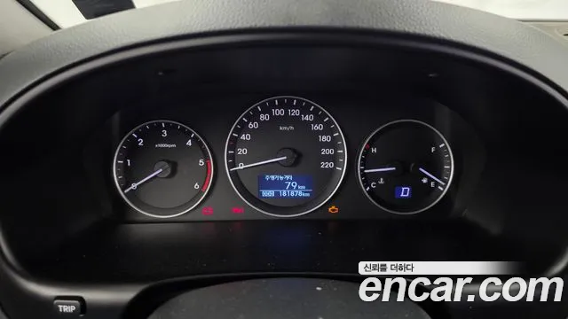 Hyundai Starex 2018 — фото 8