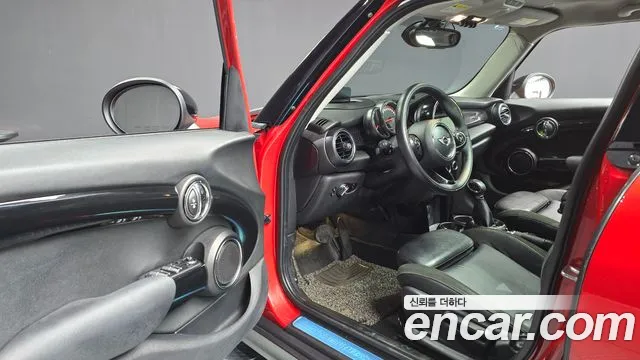 Mini Cooper 2015 — фото 12
