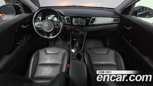 Kia Niro 2018 — фото 9