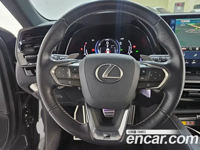 Lexus RX 2024 — фото 12