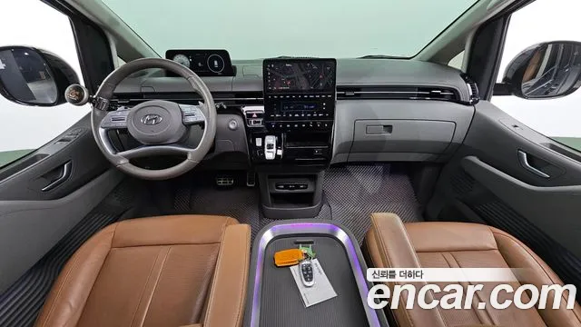 Hyundai Staria 2022 — фото 7