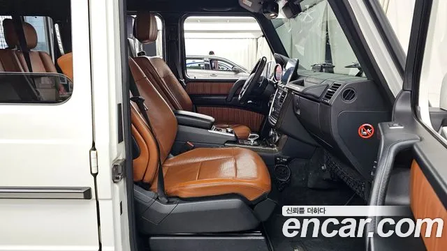 Mercedes-Benz G-Class 2017 — фото 11