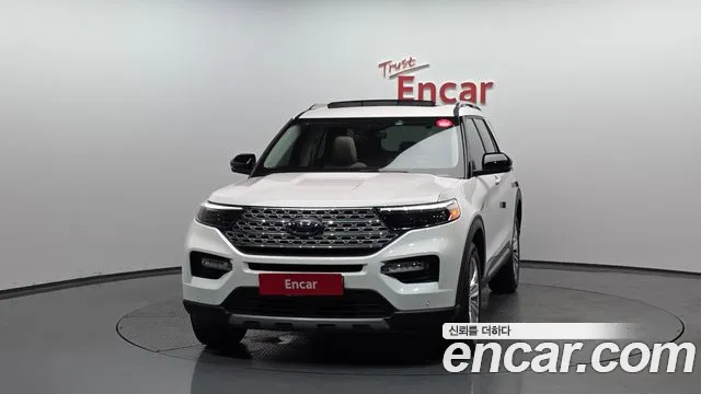 Ford Explorer 2023 — фото 3