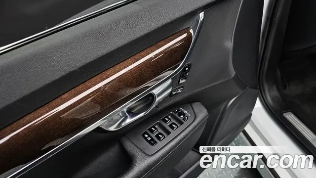 Volvo S90 2017 — фото 19