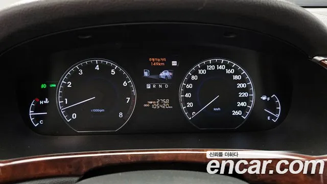 Hyundai Equus 2012 — фото 11