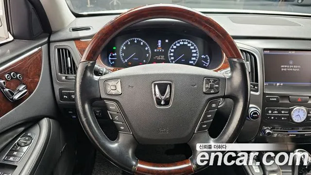 Hyundai Equus 2012 — фото 19