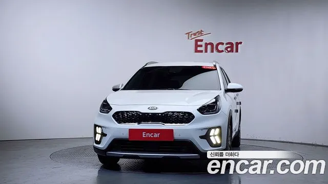 Kia Niro 2020 — фото 2