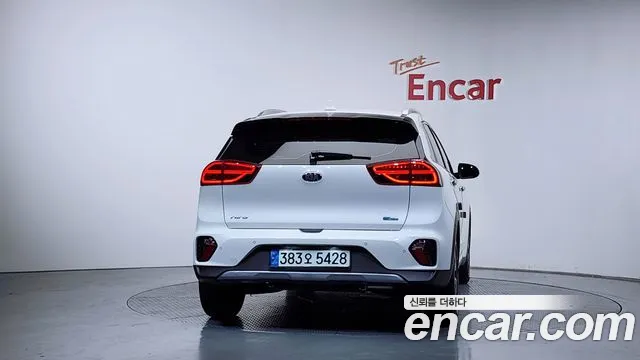 Kia Niro 2020 — фото 3