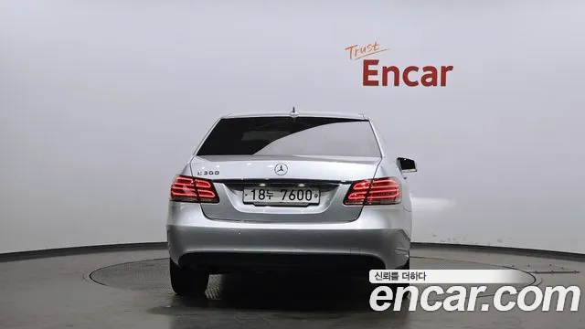 Mercedes-Benz E-Class 2014 — фото 4