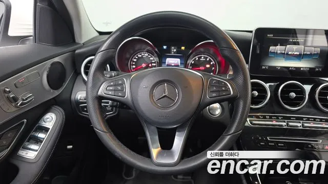 Mercedes-Benz C-Class 2018 — фото 13