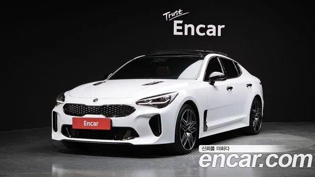 Kia Stinger 2020 — фото 1