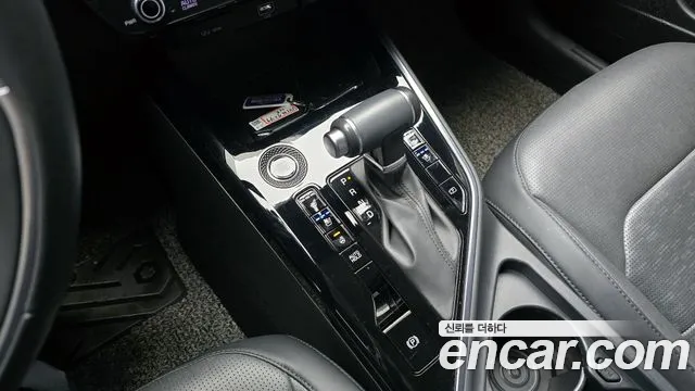Kia Niro 2022 — фото 9