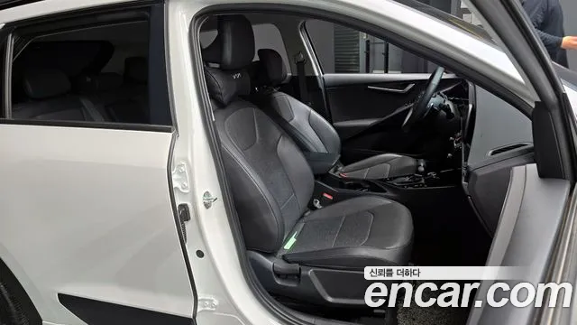 Kia Niro 2022 — фото 12