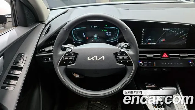 Kia Niro 2022 — фото 13