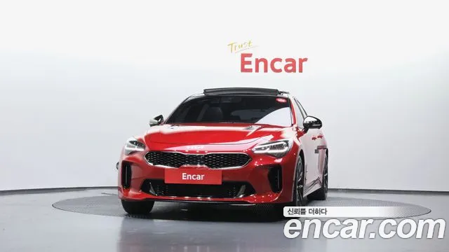 Kia Stinger 2023 — фото 3