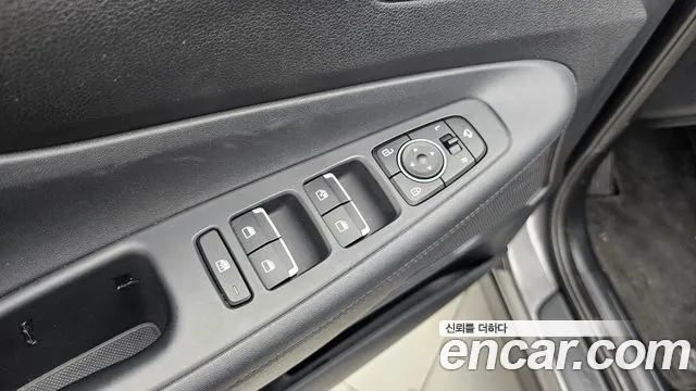 Hyundai Santafe 2021 — фото 18