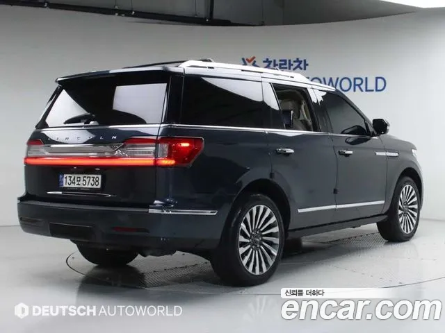 Lincoln Navigator 2021 — фото 2