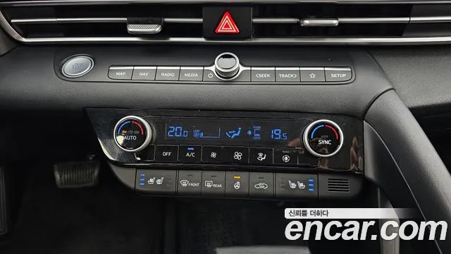 Hyundai AVANTE 2023 — фото 17