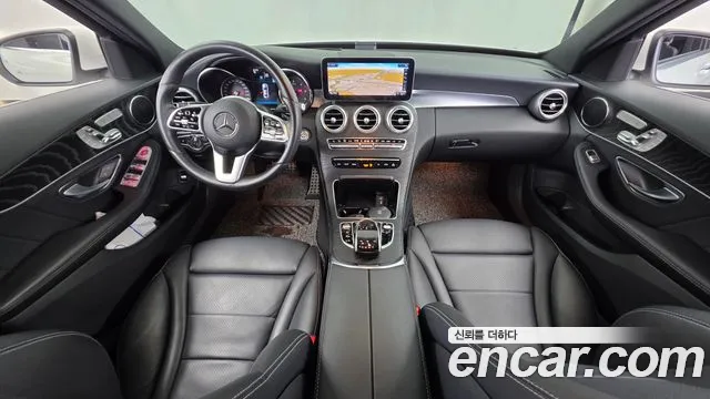 Mercedes-Benz C-Class 2019 — фото 10
