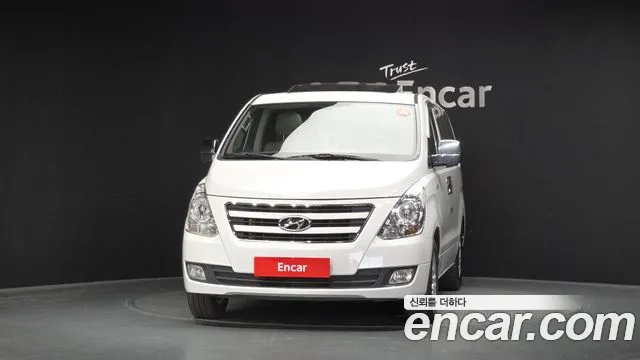 Hyundai Starex 2017 — фото 3